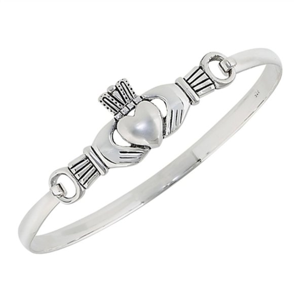 casual flare Jewelry - NWT- Sterling Silver (925) Claddagh Bangle